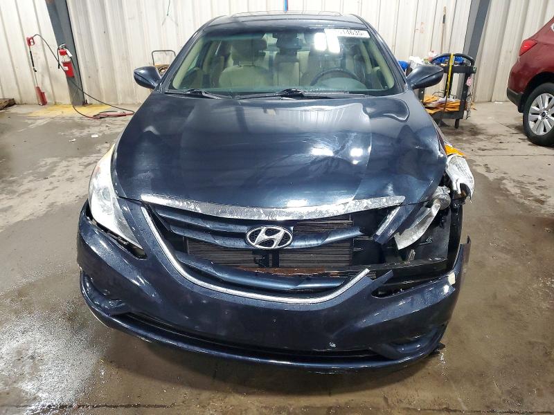 Photo 5 from auction – 2012 HYUNDAI SONATA with VIN 5NPEB4AC1CH448156