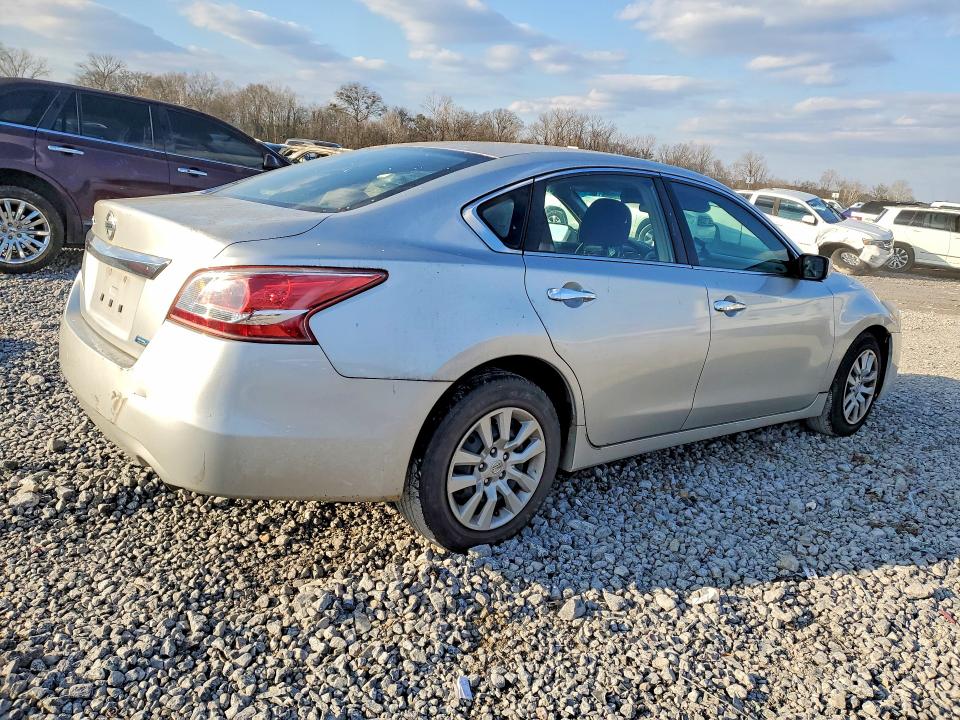Photo 3 from auction – 2013 NISSAN ALTIMA with VIN 1N4AL3AP0DC294485