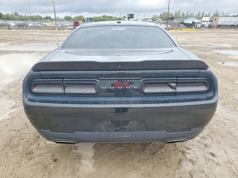 Photo 6 from auction – 2019 DODGE CHALLENGER with VIN 2C3CDZAG3KH677337