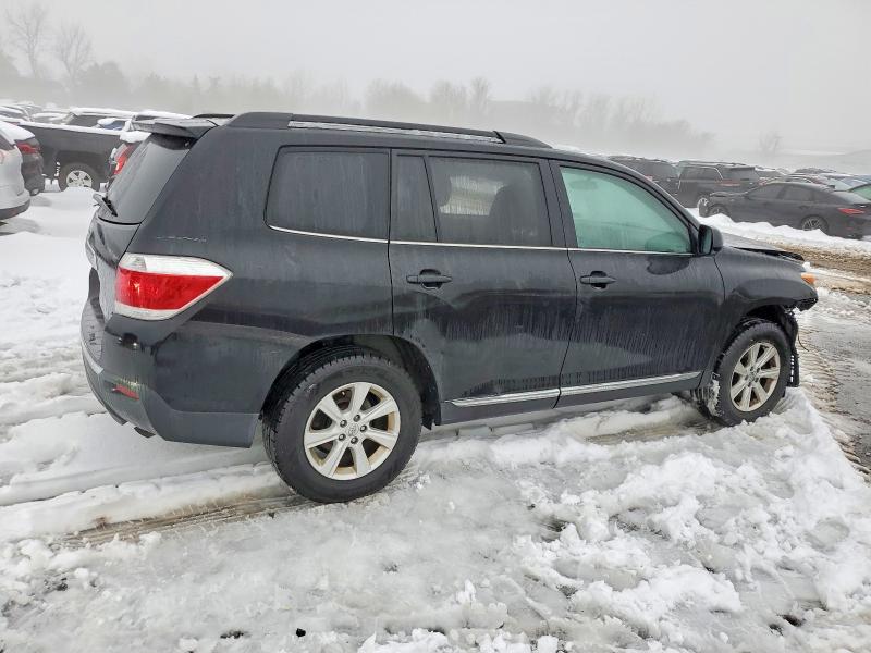 Photo 3 from auction – 2012 TOYOTA HIGHLANDER with VIN 5TDBK3EH9CS095145