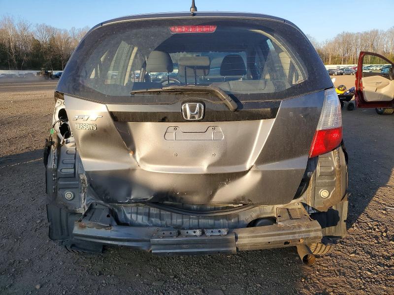 Photo 6 from auction – 2013 HONDA FIT with VIN JHMGE8H31DC012531