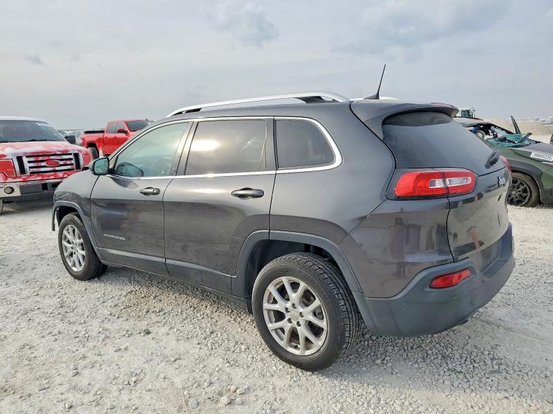 Photo 2 from auction – 2017 JEEP CHEROKEE L with VIN 1C4PJLCB5HW640918