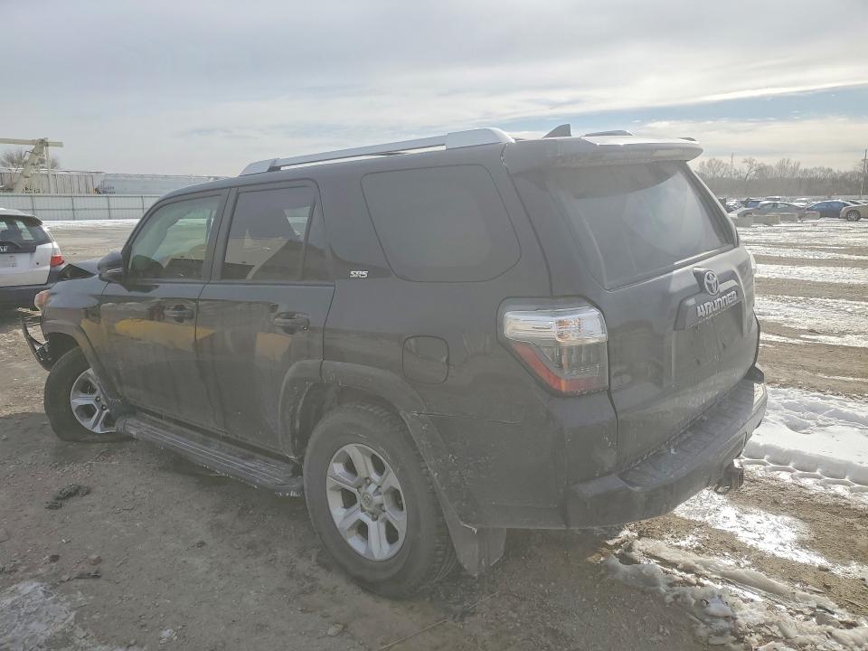 Photo 2 from auction – 2017 TOYOTA 4RUNNER with VIN JTEBU5JR6H5420265