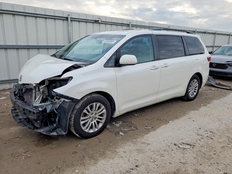 TOYOTA SIENNA XLE 2015 with VIN 5TDYK3DC9FS661843 - Photo from auction