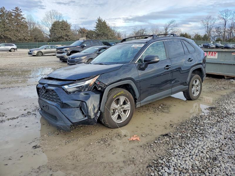 TOYOTA RAV4 XLE 2022 with VIN 2T3P1RFV0NW271596 - Photo from auction