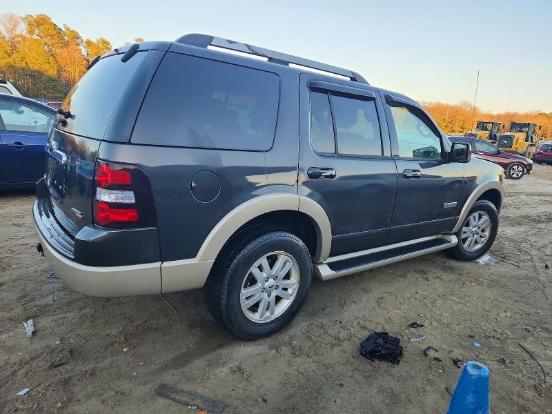 Photo 3 from auction – 2007 FORD EXPLORER E with VIN 1FMEU74E57UB67056