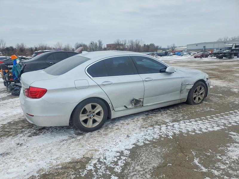 Photo 3 from auction – 2012 BMW 528 XI with VIN WBAXH5C51CDW02637