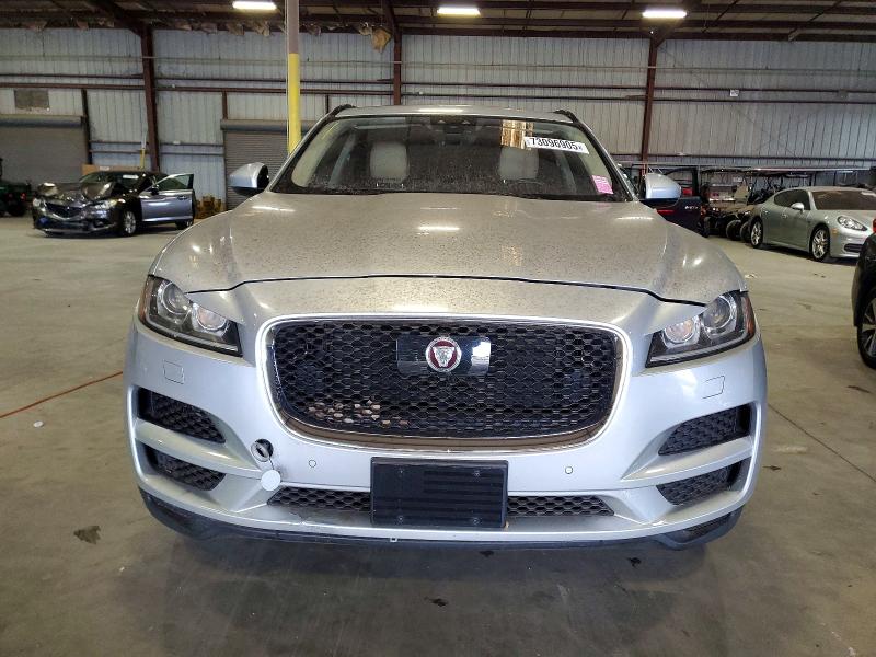 Photo 5 from auction – 2019 JAGUAR F-PACE PRE with VIN SADCJ2FX7KA601269