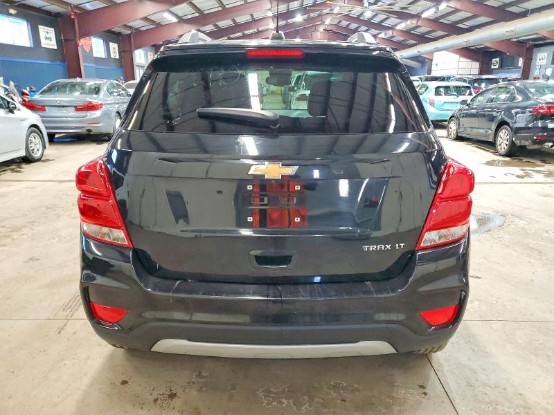 Photo 6 from auction – 2021 CHEVROLET TRAX with VIN KL7CJLSB6MB330131