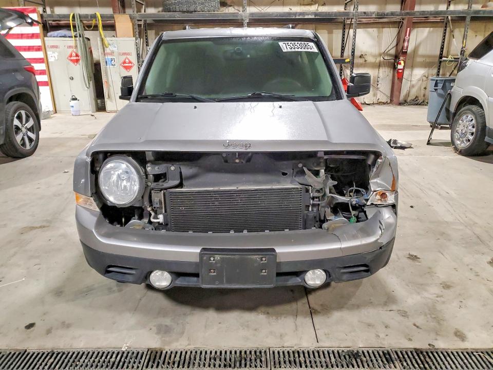 Photo 5 from auction – 2016 JEEP PATRIOT SP with VIN 1C4NJPBBXGD526147