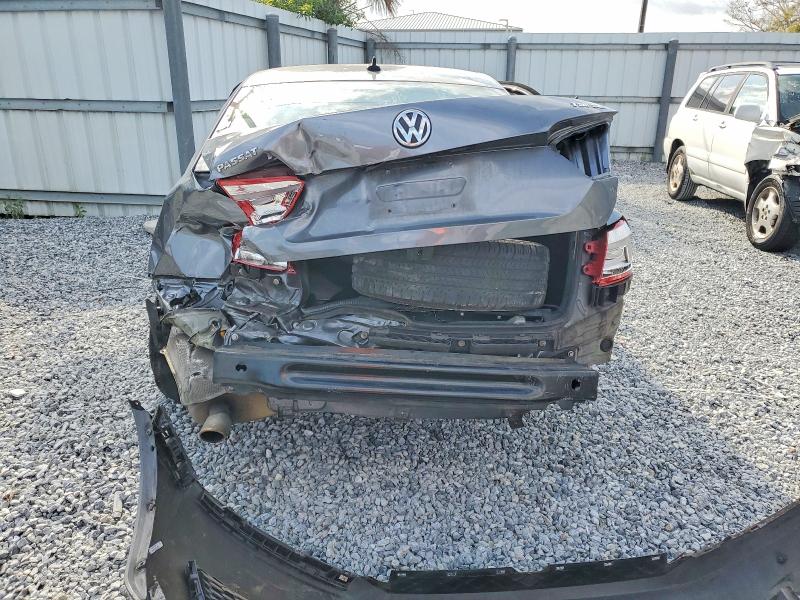 Photo 6 from auction – 2014 VOLKSWAGEN PASSAT SE with VIN 1VWBS7A31EC115102