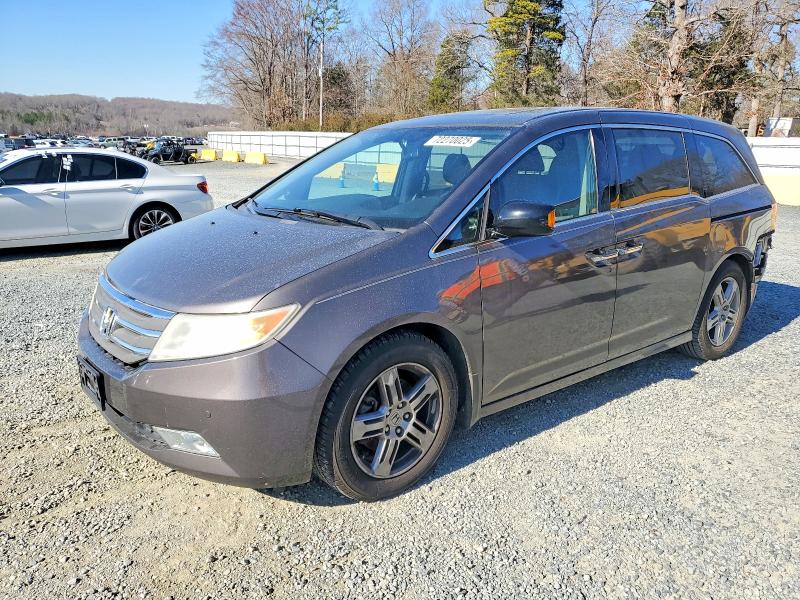 HONDA ODYSSEY 2013 with VIN 5FNRL5H93DB050140 - Photo from auction