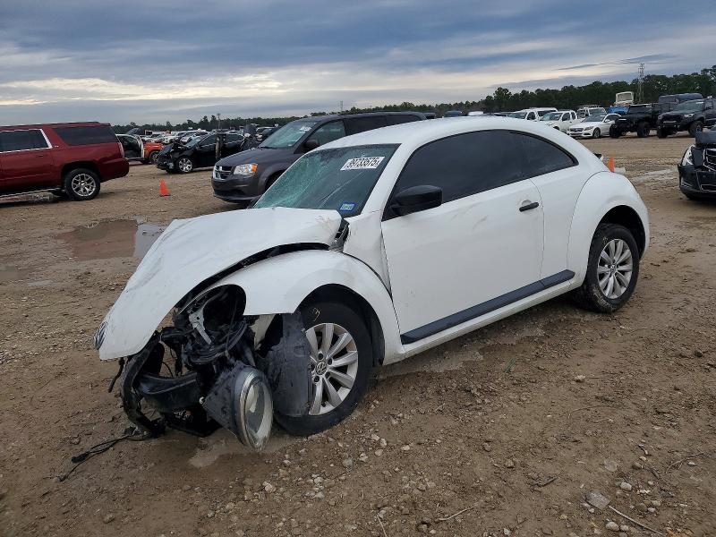 VOLKSWAGEN BEETLE 2017 with VIN 3VWF17AT6HM600424 - Photo from auction