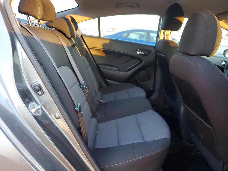 Photo 10 from auction – 2016 KIA FORTE EX with VIN KNAFX4A88G5549554