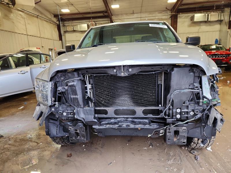 Photo 5 from auction – 2015 RAM 1500 with VIN 1C6RR7FT8FS739967