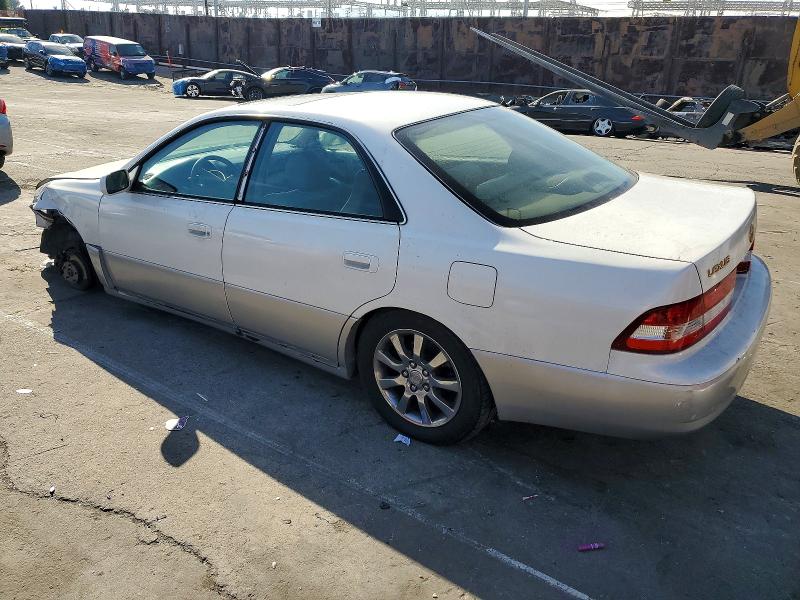 Photo 2 from auction – 2000 LEXUS ES 300 with VIN JT8BF28GXY5086886
