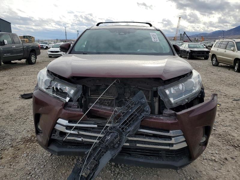 Photo 5 from auction – 2019 TOYOTA HIGHLANDER with VIN 5TDDGRFH5KS072357