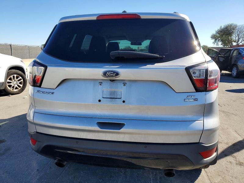 Photo 6 from auction – 2017 FORD ESCAPE SE with VIN 1FMCU9GD7HUD99360