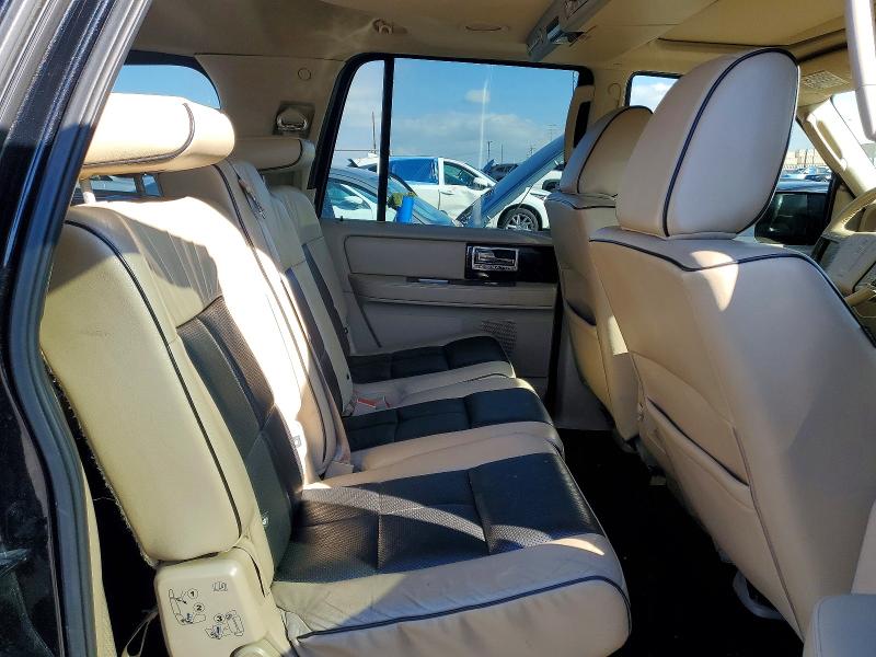 Photo 11 from auction – 2010 LINCOLN NAVIGATOR with VIN 5LMJJ3H5XAEJ05872