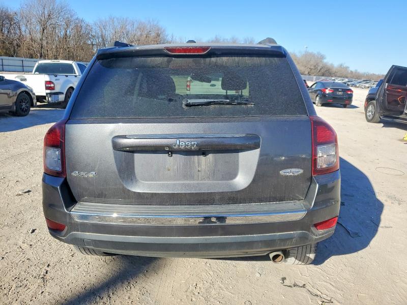 Photo 6 from auction – 2017 JEEP COMPASS with VIN 1C4NJDEB1HD103288
