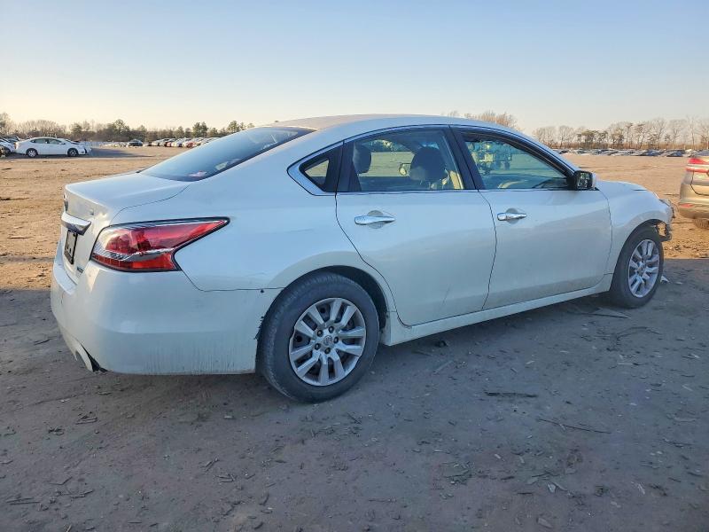 Photo 3 from auction – 2013 NISSAN ALTIMA 2.5 with VIN 1N4AL3AP0DC259123
