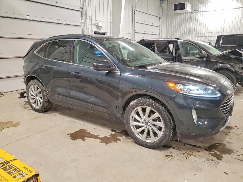 Photo 4 from auction – 2022 FORD ESCAPE TIT with VIN 1FMCU9J97NUA80217