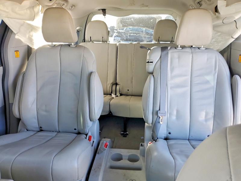 Photo 10 from auction – 2012 TOYOTA SIENNA with VIN 5TDYK3DC0CS259494