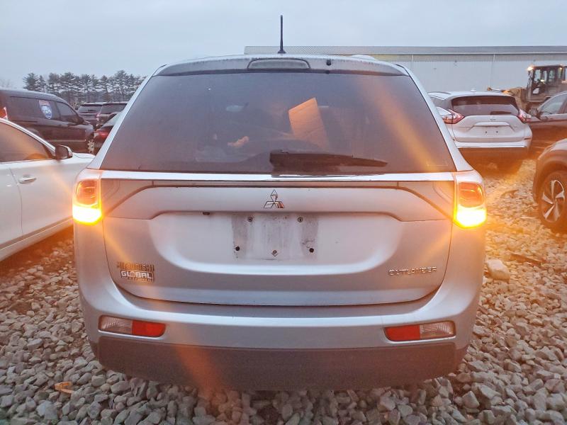 Photo 6 from auction – 2014 MITSUBISHI OUTLANDER with VIN JA4AZ3A3XEZ010956