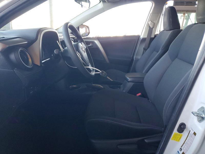 Photo 7 from auction – 2015 TOYOTA RAV4 XLE with VIN JTMRFREV0FD098088