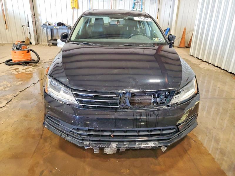Photo 5 from auction – 2017 VOLKSWAGEN JETTA with VIN 3VWDB7AJ9HM208881
