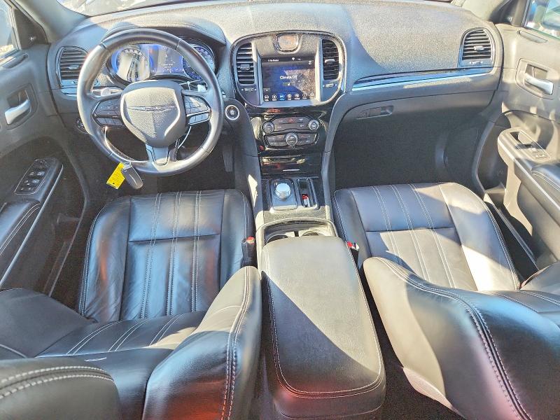 Photo 8 from auction – 2019 CHRYSLER 300 S with VIN 2C3CCABG8KH682875