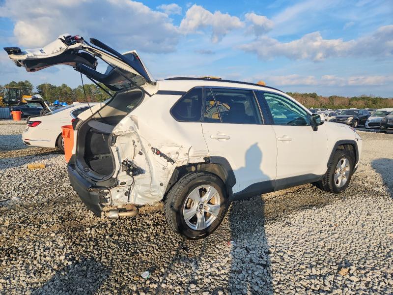 Photo 3 from auction – 2021 TOYOTA RAV4 XLE with VIN 2T3W1RFV8MC098129
