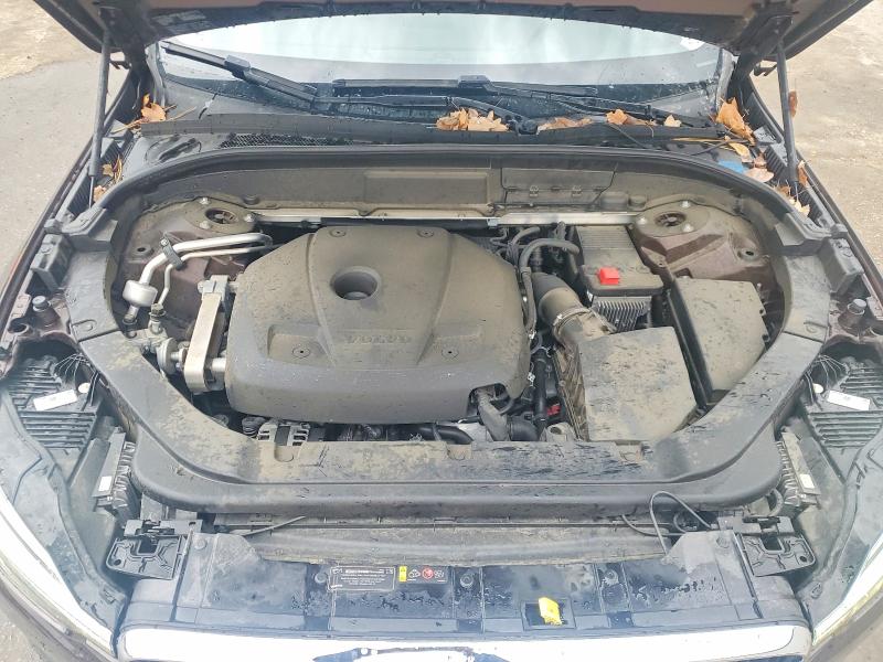Photo 12 from auction – 2018 VOLVO XC60 T5 with VIN LYV102RKXJB116735