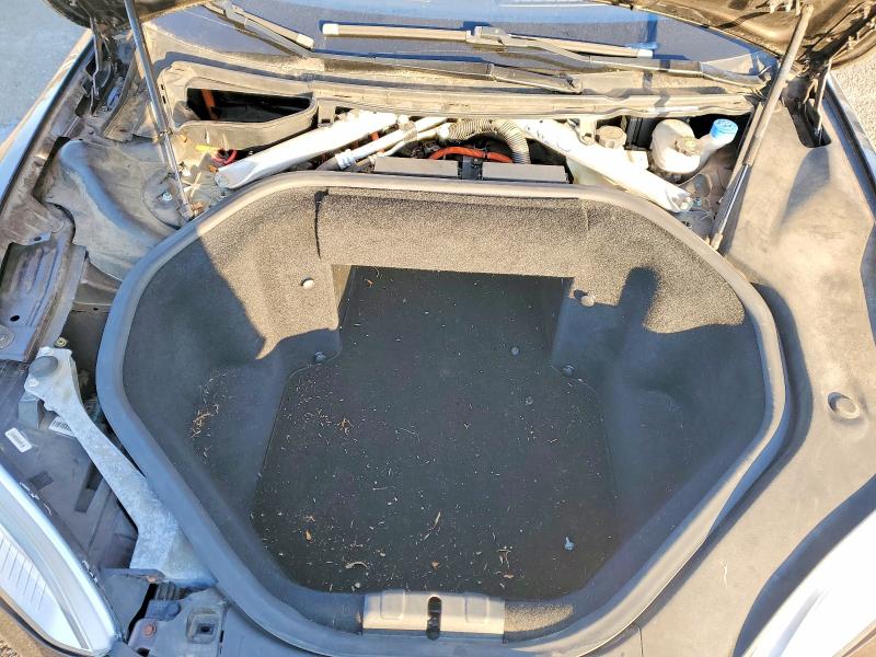 Photo 11 from auction – 2014 TESLA MODEL S with VIN 5YJSA1H16EFP60306
