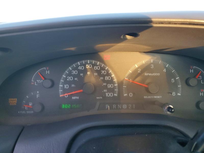 Photo 9 from auction – 2000 FORD F150 with VIN 1FTRF17W7YKA38220