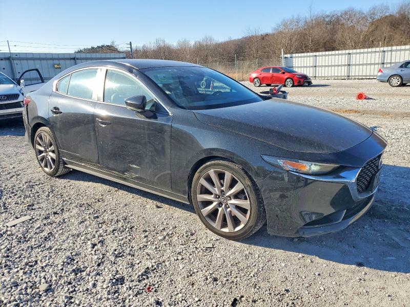Photo 4 from auction – 2019 MAZDA 3 PREFERRE with VIN JM1BPBDM7K1116709