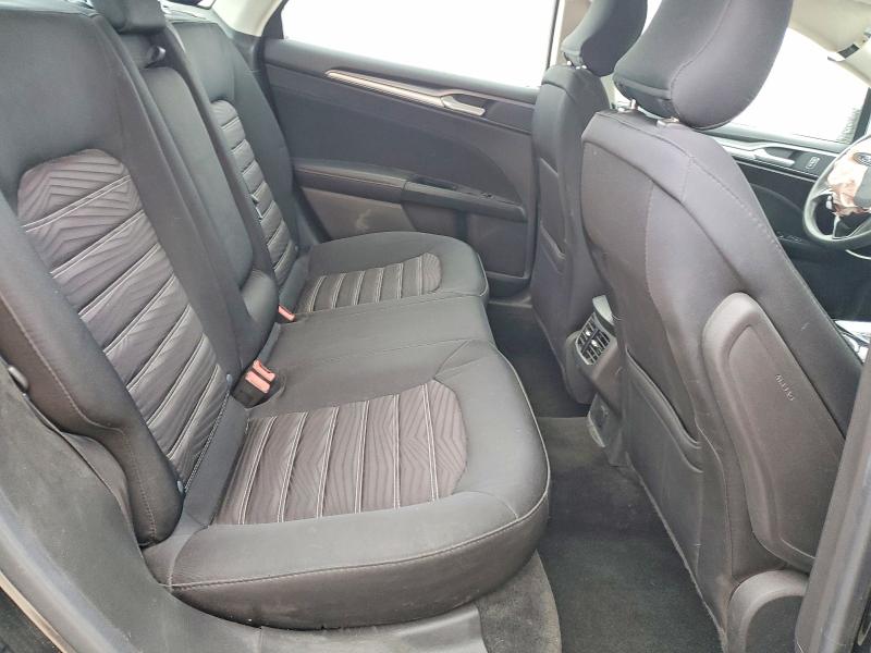 Photo 10 from auction – 2016 FORD FUSION SE with VIN 3FA6P0H77GR121907