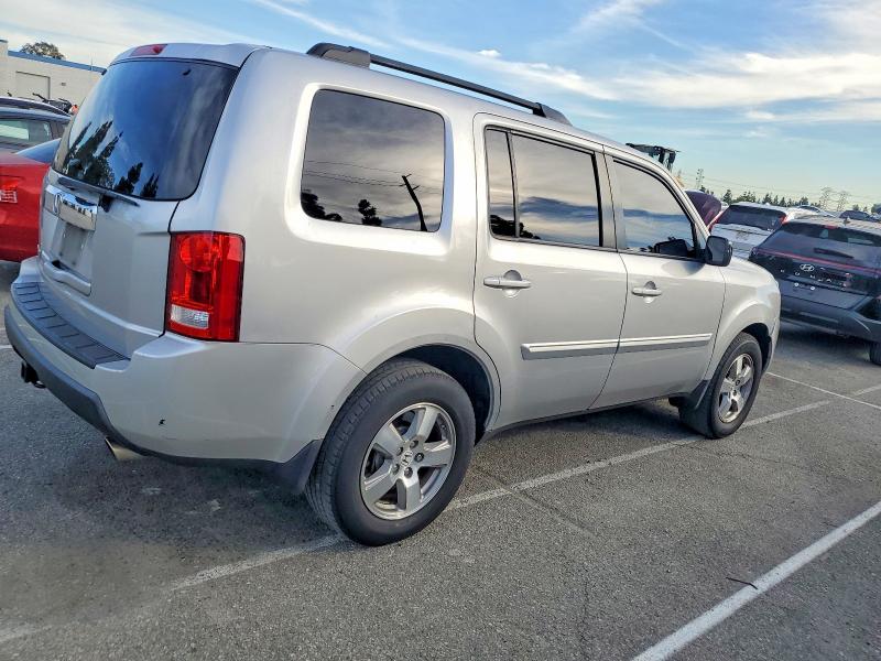 Photo 3 from auction – 2011 HONDA PILOT EXL with VIN 5FNYF3H54BB025829