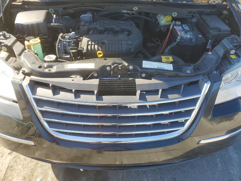 Photo 12 from auction – 2008 CHRYSLER TOWN & COU with VIN 2A8HR64X18R690273