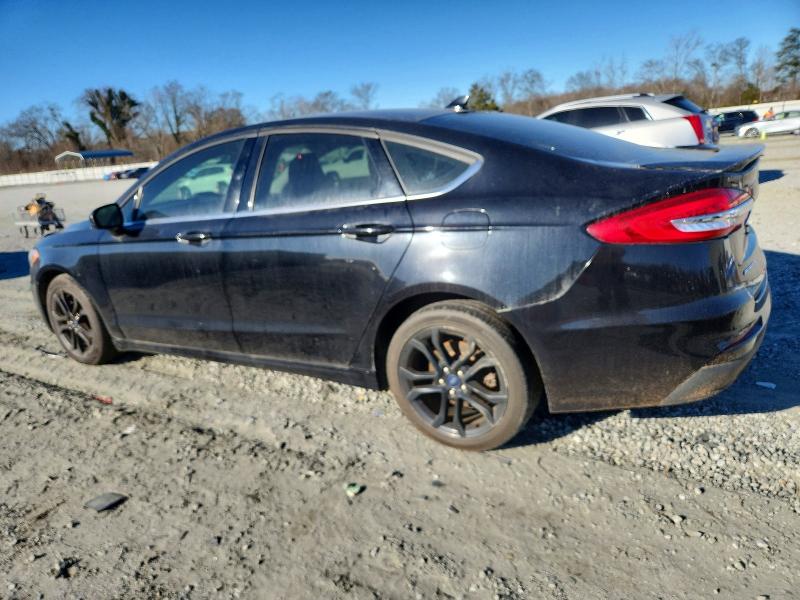 Photo 2 from auction – 2020 FORD FUSION with VIN 3FA6P0HD1LR155423