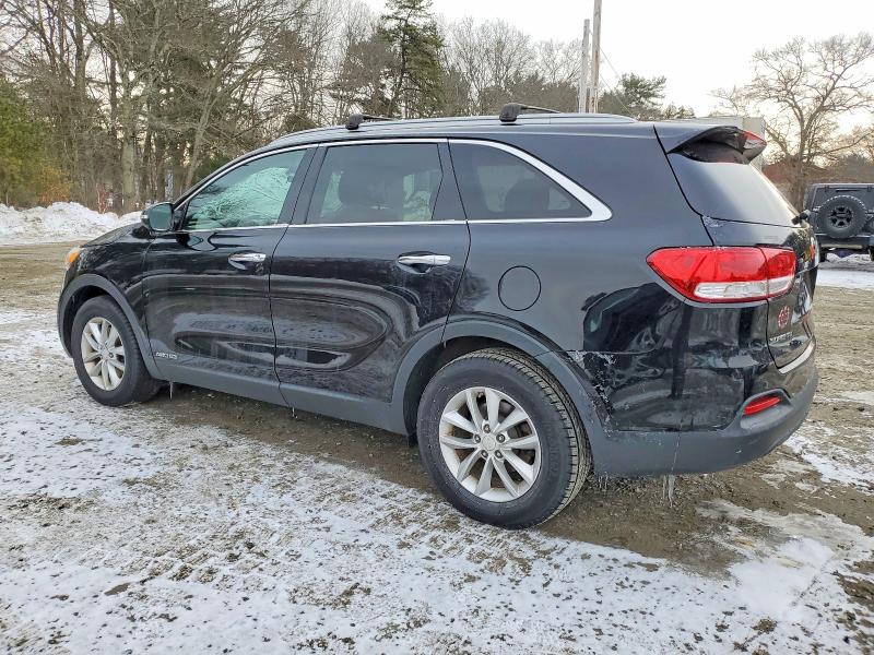 Photo 2 from auction – 2016 KIA SORENTO LX with VIN 5XYPGDA53GG043585