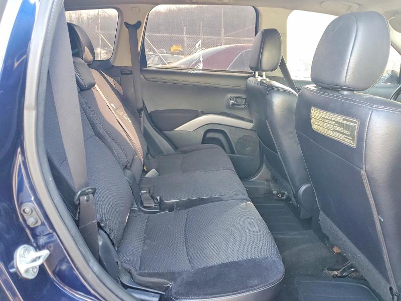 Photo 11 from auction – 2011 MITSUBISHI OUTLANDER with VIN JA4AS3AW2BU007525