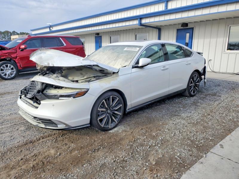HONDA ACCORD TOU 2024 with VIN 1HGCY2F81RA058965 - Photo from auction