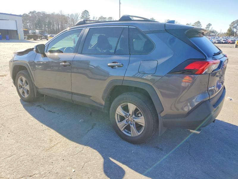 Photo 2 from auction – 2024 TOYOTA RAV4 XLE with VIN 2T3W1RFV0RC260701