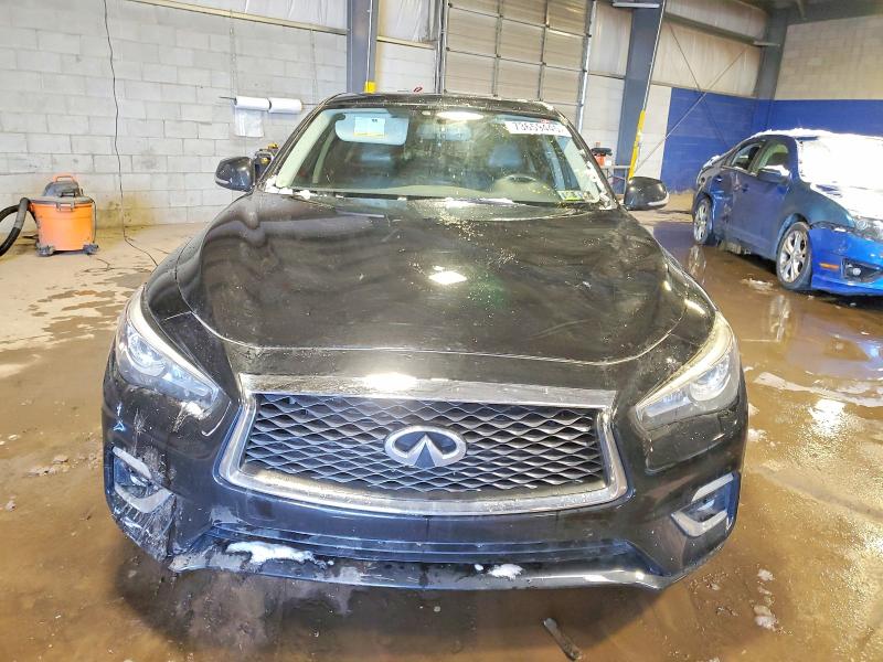 Photo 5 from auction – 2018 INFINITI Q50 LUXE with VIN JN1EV7AP0JM355663