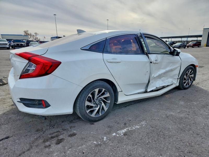 Photo 3 from auction – 2018 HONDA CIVIC with VIN 2HGFC2F74JH529581