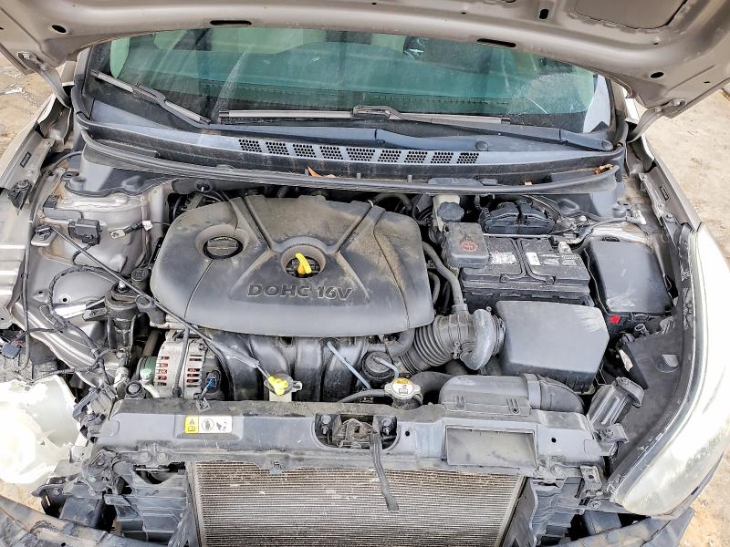 Photo 11 from auction – 2016 HYUNDAI ELANTRA with VIN 5NPDH4AE2GH679407