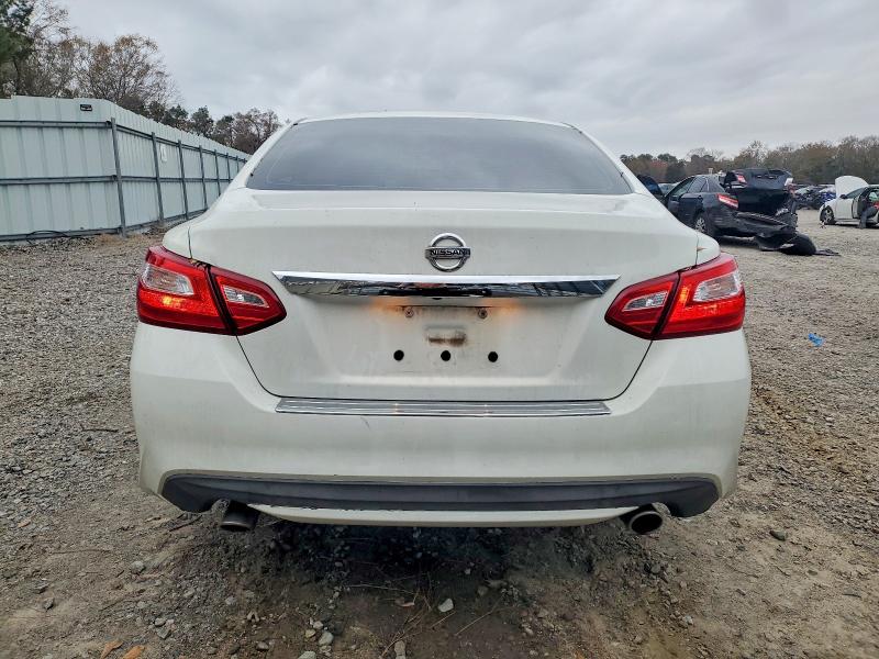Photo 6 from auction – 2017 NISSAN ALTIMA with VIN 1N4AL3AP5HN362337
