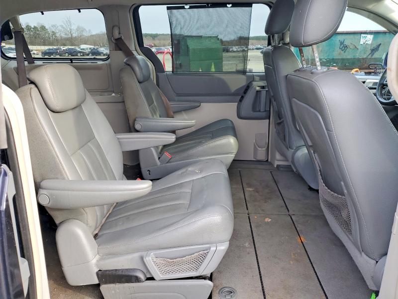 Photo 11 from auction – 2010 DODGE GRAND CARA with VIN 2D4RN5DX7AR187440