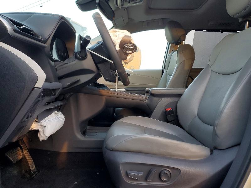 Photo 7 from auction – 2021 TOYOTA SIENNA XLE with VIN 5TDYRKEC1MS057608